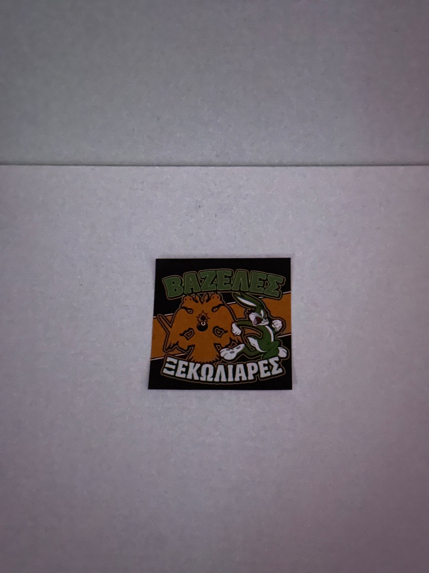 AEK STICKER  ANTI PAO 1 MEDIUM